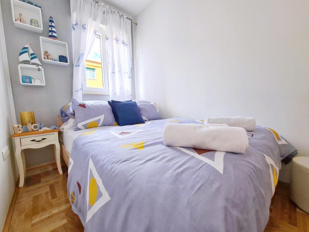 Luxury Apartment Salona Ngoại thất bức ảnh