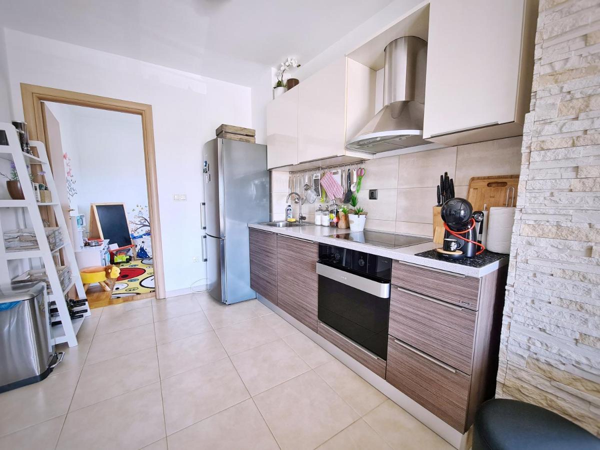 Luxury Apartment Salona Ngoại thất bức ảnh
