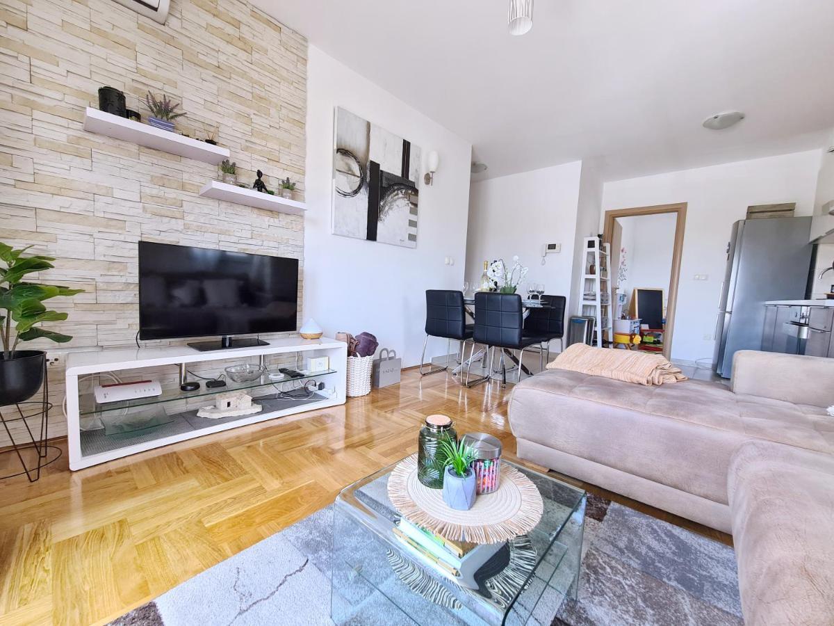 Luxury Apartment Salona Ngoại thất bức ảnh