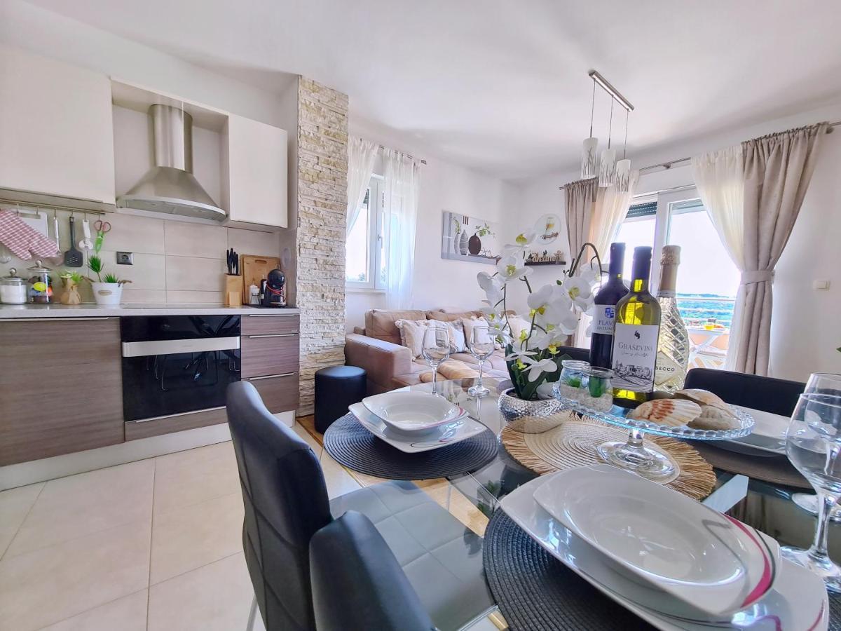 Luxury Apartment Salona Ngoại thất bức ảnh