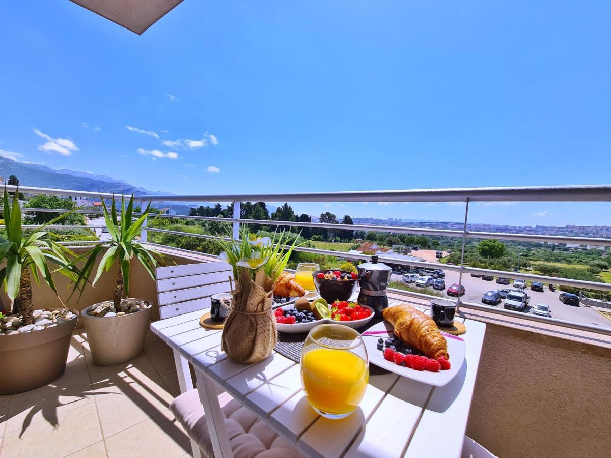 Luxury Apartment Salona Ngoại thất bức ảnh