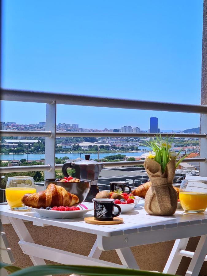 Luxury Apartment Salona Ngoại thất bức ảnh
